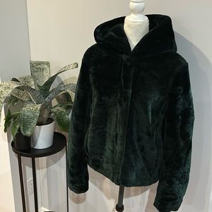 Forever 21 faux fur jacket. LARGE